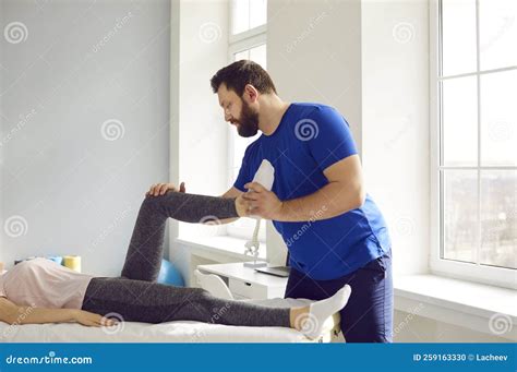 226,700+ Physiotherapy Stock Photos, Pictures & Royalty.